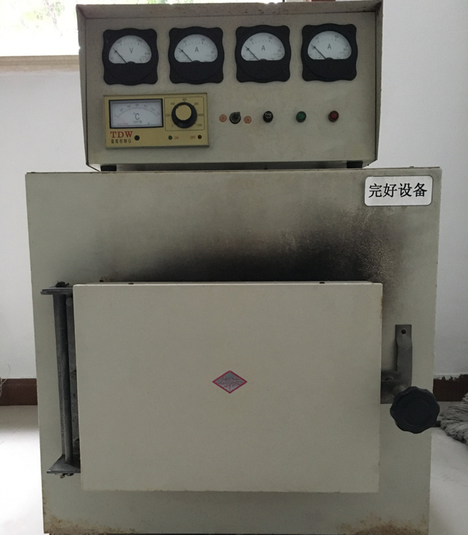 14 高温试验机.jpg